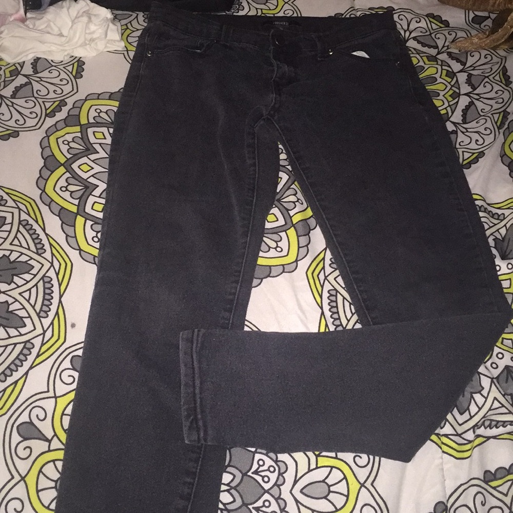 Forever 21 jeans 🖤